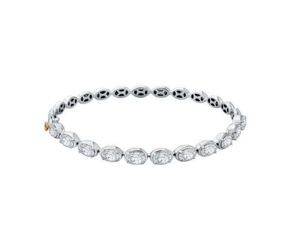 Keistimewaan Gelang Diamond Bracelet dari Mondial Jeweler